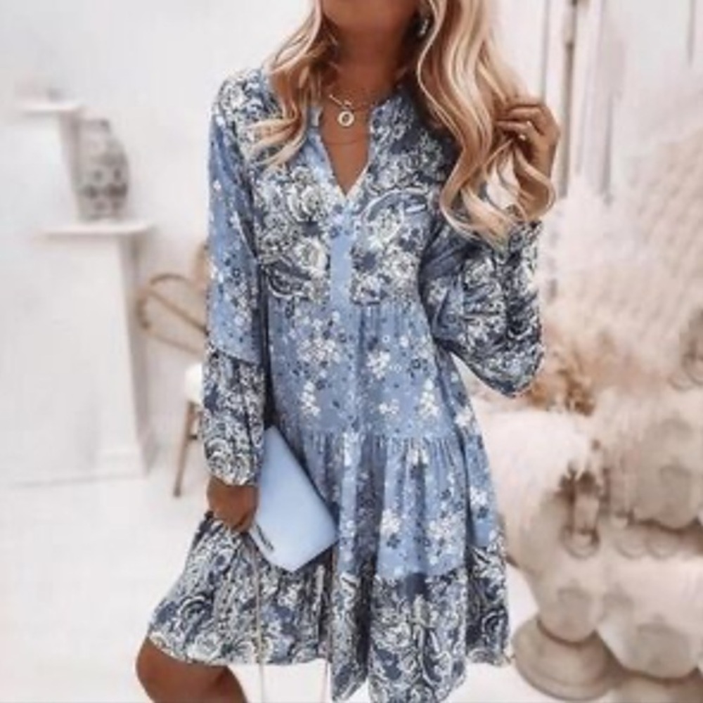 Noracora lightweight flowy floral dress size medium